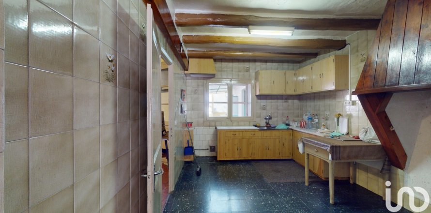 Kamienica w Casserres, Barcelona, Hiszpania 5 sypialni, 300 mkw. nr 153881