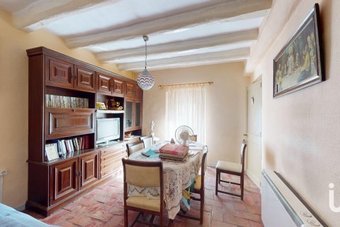 Kamienica w Casserres, Barcelona, Hiszpania 5 sypialni, 300 mkw. nr 153881 – zdjęcie 2