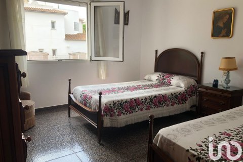 House for sale in Oliva, Valencia, Spain 4 bedrooms, 370 sq.m. No. 153882 - photo 12