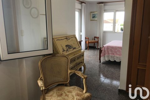 House for sale in Oliva, Valencia, Spain 4 bedrooms, 370 sq.m. No. 153882 - photo 14