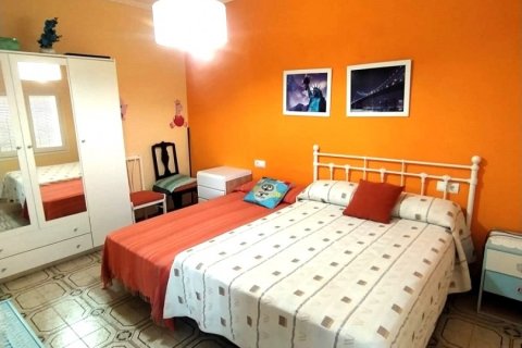 Продажа дома в Бенисанет, Таррагона, Испания 5 спален, 1172м2 №153880 - фото 11