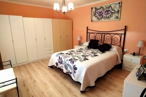 Продажа дома в Бенисанет, Таррагона, Испания 5 спален, 1172м2 №153880 - фото 9