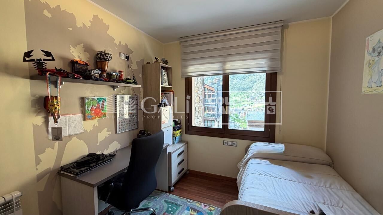 Apartment à Principado De Andorra (Ninguna Poblacion Tiene C.P.), Lleida, Espagne 3 chambres, 80 m2 No. 178654