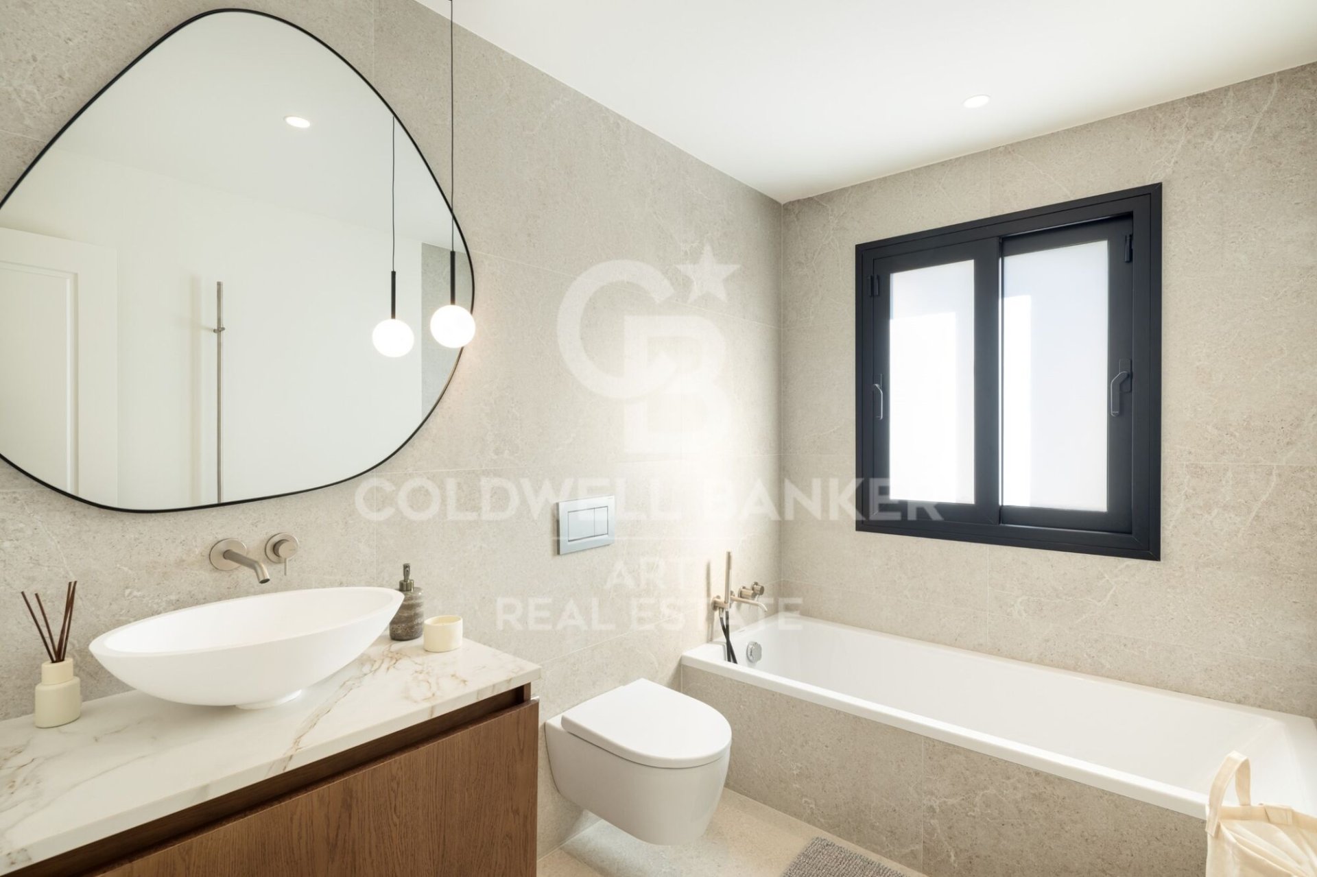 Villa a Marbella, Malaga, Spagna 4 camere da letto, 271 mq. N° 178649