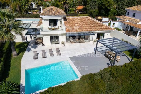 Villa à vendre à Marbella, Malaga, Espagne, 4 chambres, 271 m2 No. 178649 - photo 24
