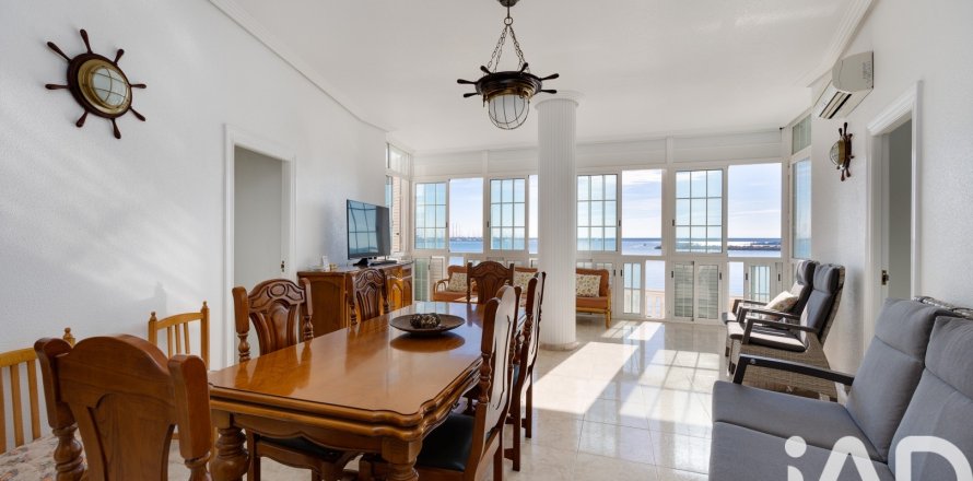 Wohnung in Torrevieja, Alicante, Spanien 4 Schlafzimmer, 108 m2 Nr. 152693