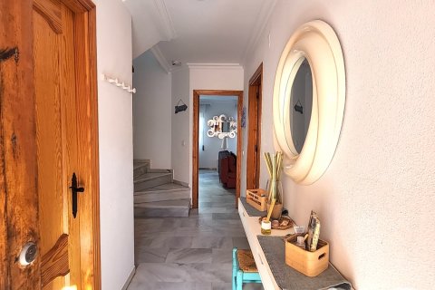 Duplex for sale in Tarifa, Cadiz, Spain 3 bedrooms, 125 sq.m. No. 152692 - photo 2
