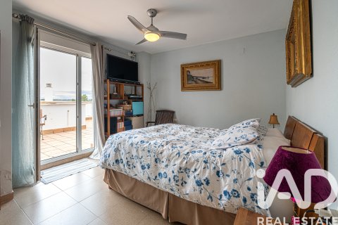 Lägenhet till salu i Ayamonte, Huelva, Spanien 3 sovrum, 213 kvm. Nr. 152691 - foto 9