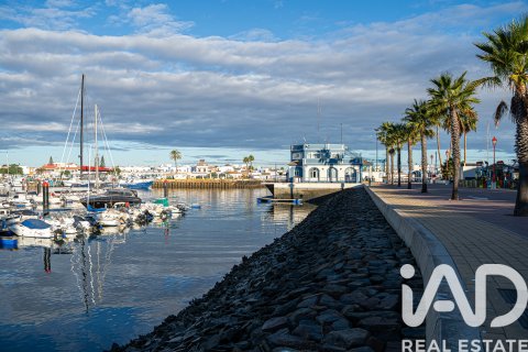 Lägenhet till salu i Ayamonte, Huelva, Spanien 3 sovrum, 213 kvm. Nr. 152691 - foto 15