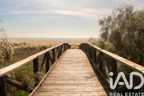 Lägenhet till salu i Ayamonte, Huelva, Spanien 3 sovrum, 213 kvm. Nr. 152691 - foto 18