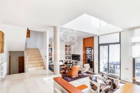 Hus till salu i Esplugues de Llobregat, Barcelona, Spanien 4 sovrum, 452 kvm. Nr. 159655 - foto 11