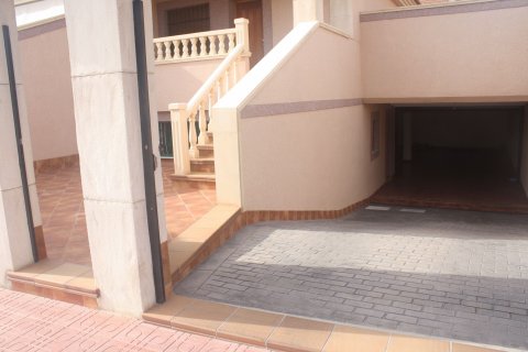 Townhouse for sale Torrevieja, Alicante, Spain 2 bedrooms, 225 sq.m. No. 117208 - photo 8