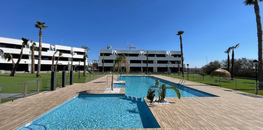 Apartment in Guardamar del Segura, Alicante, Spain 3 bedrooms, 82 sq.m. No. 112313
