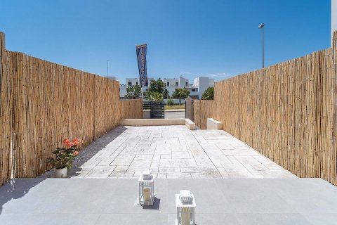 Продажа виллы Ориуэла, Аликанте, Испания 3 спальни, 94м2 №112316 - фото 4