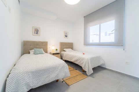 Продажа виллы Ориуэла, Аликанте, Испания 3 спальни, 94м2 №112316 - фото 12