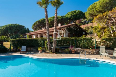 Villa in Cabrera de Mar, Barcelona, Spain 6 bedrooms, 698 sq.m. No. 150275