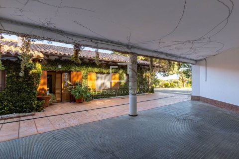 Villa en venta en Cabrera de Mar, Barcelona, España 6 dormitorios, 698 m2 No. 150275 - foto 7