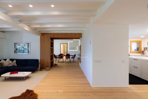 Villa for sale in Cabrera de Mar, Barcelona, Spain 6 bedrooms, 698 sq.m. No. 150275 - photo 13