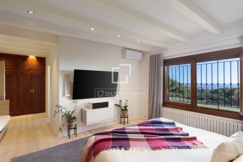 Villa for sale in Cabrera de Mar, Barcelona, Spain 6 bedrooms, 698 sq.m. No. 150275 - photo 15