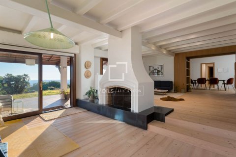 Villa for sale in Cabrera de Mar, Barcelona, Spain 6 bedrooms, 698 sq.m. No. 150275 - photo 5