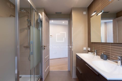 Villa for sale in Premia De Dalt, Barcelona, Spain 5 bedrooms, 375 sq.m. No. 150276 - photo 22