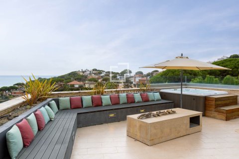 Villa for sale in Premia De Dalt, Barcelona, Spain 5 bedrooms, 375 sq.m. No. 150276 - photo 6