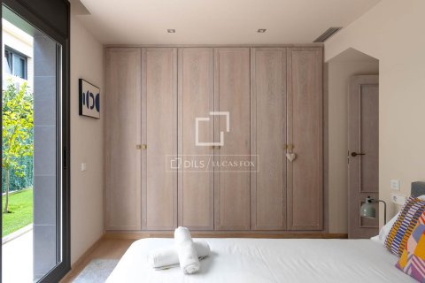 Villa for sale in Premia De Dalt, Barcelona, Spain 5 bedrooms, 375 sq.m. No. 150276 - photo 17