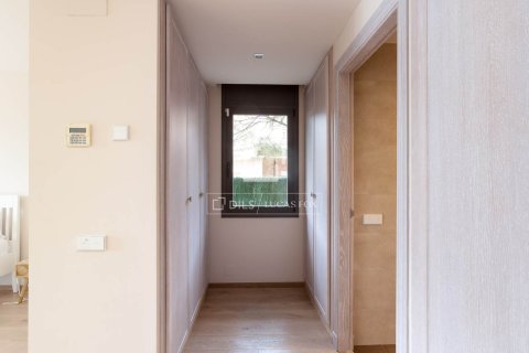 Villa for sale in Premia De Dalt, Barcelona, Spain 5 bedrooms, 375 sq.m. No. 150276 - photo 26