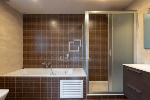 Villa for sale in Premia De Dalt, Barcelona, Spain 5 bedrooms, 375 sq.m. No. 150276 - photo 28