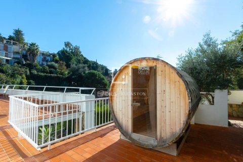 Villa for sale in Alella, Barcelona, Spain 4 bedrooms, 215 sq.m. No. 150277 - photo 24