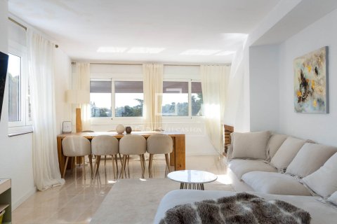 Villa for sale in Alella, Barcelona, Spain 4 bedrooms, 215 sq.m. No. 150277 - photo 2