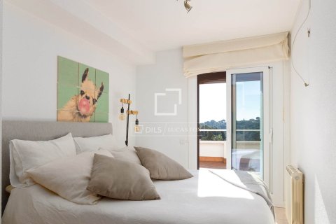Villa for sale in Alella, Barcelona, Spain 4 bedrooms, 215 sq.m. No. 150277 - photo 13