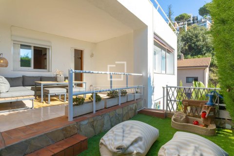 Villa for sale in Alella, Barcelona, Spain 4 bedrooms, 215 sq.m. No. 150277 - photo 27