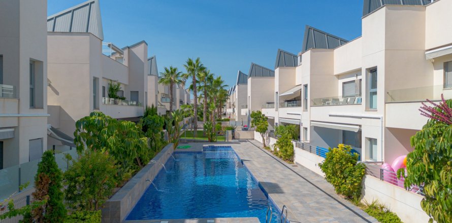 Wohnung in Torrevieja, Alicante, Spanien 2 Schlafzimmer, 70 m2 Nr. 147563