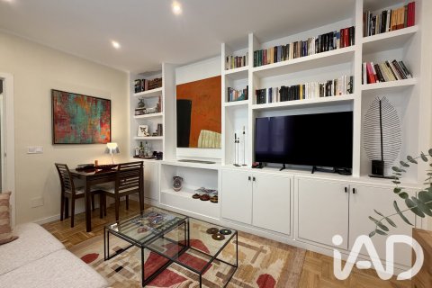 Продажа квартиры в Мадрид, Испания 2 спальни, 49м2 №195132 - фото 2