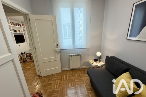 Продажа квартиры в Мадрид, Испания 2 спальни, 49м2 №195132 - фото 19