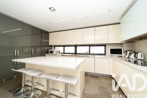 Продажа триплекса в Леон, Испания 5 спален, 463м2 №195138 - фото 29