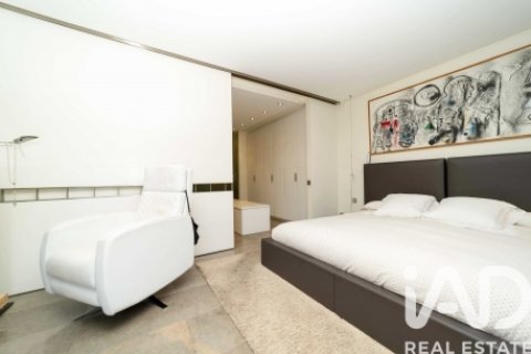Продажа триплекса в Леон, Испания 5 спален, 463м2 №195138 - фото 7