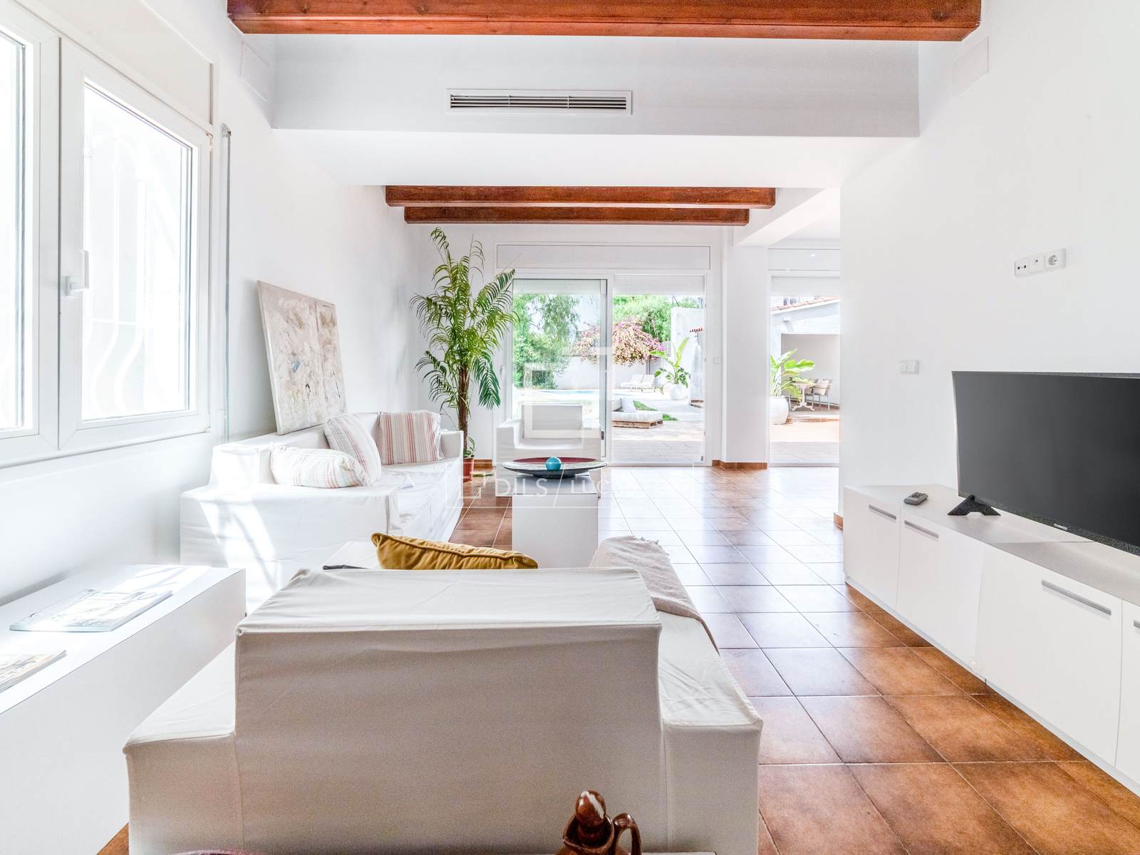 Villa in Sitges, Barcelona, Spain 4 bedrooms, 196 sq.m. No. 150199