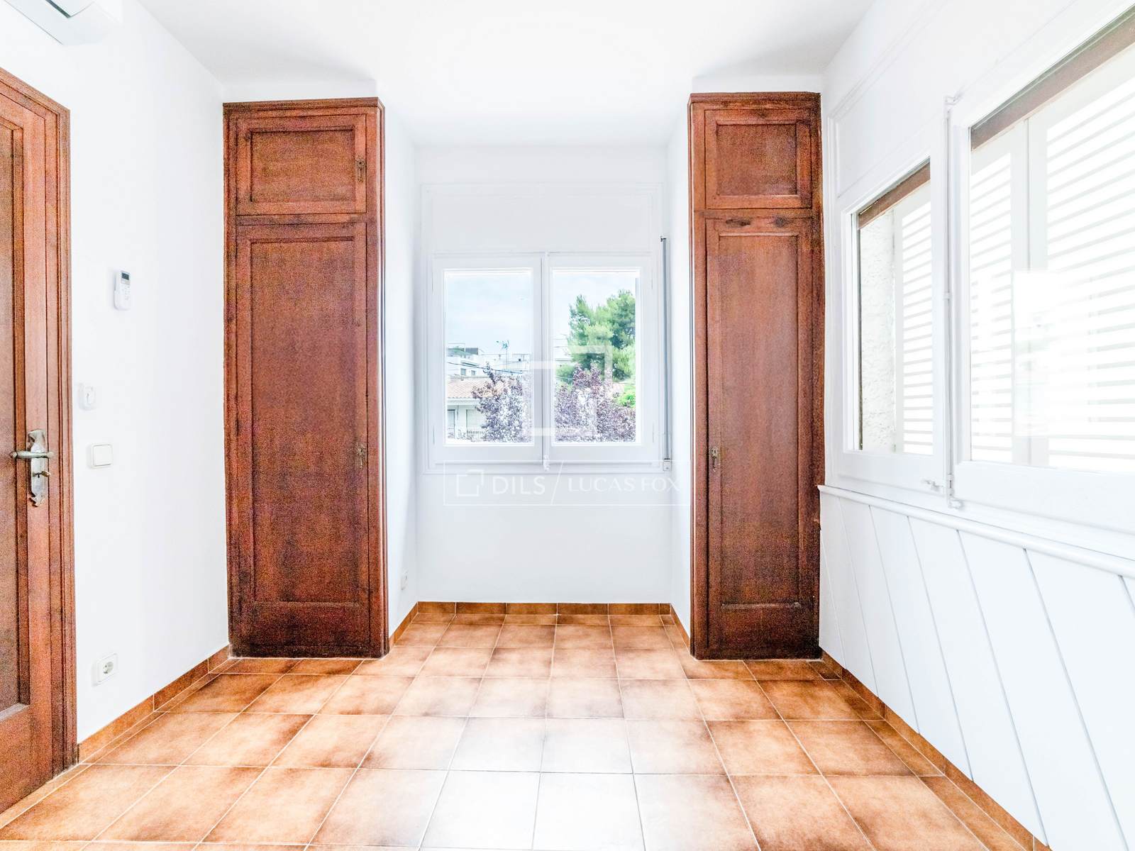Villa in Sitges, Barcelona, Spain 4 bedrooms, 196 sq.m. No. 150199