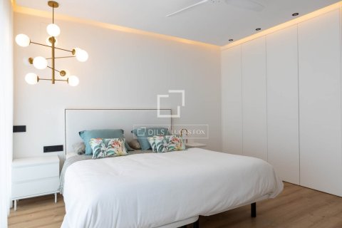 Villa for sale in Teia, Barcelona, Spain 6 bedrooms, 470 sq.m. No. 150201 - photo 20