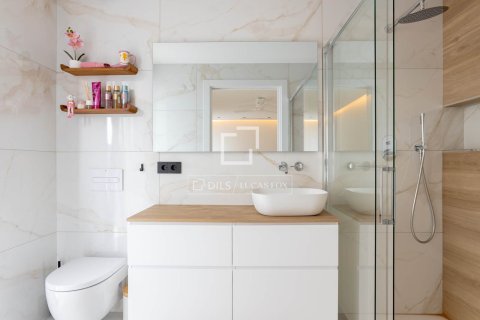 Villa for sale in Teia, Barcelona, Spain 6 bedrooms, 470 sq.m. No. 150201 - photo 29