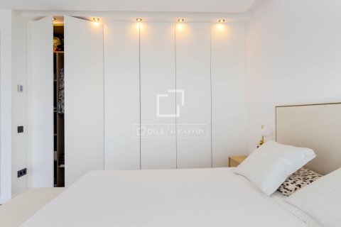 Villa for sale in Teia, Barcelona, Spain 6 bedrooms, 470 sq.m. No. 150201 - photo 23