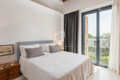 Villa en venta en Barcelona, España 4 dormitorios, 222 m2 No. 150200 - foto 28