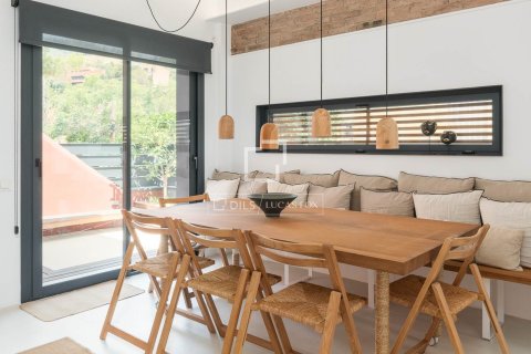 Villa en venta en Barcelona, España 4 dormitorios, 222 m2 No. 150200 - foto 18