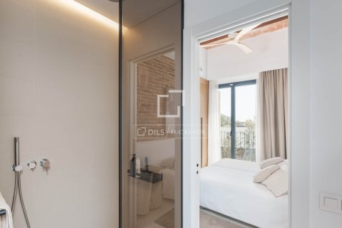 Villa en venta en Barcelona, España 4 dormitorios, 222 m2 No. 150200 - foto 27