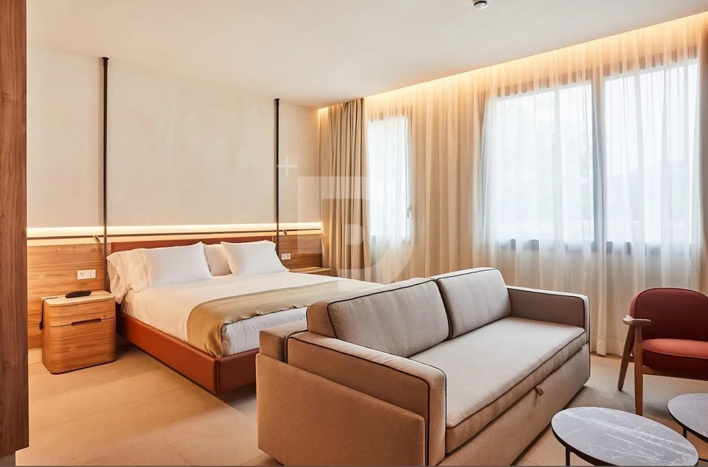 Hotel in Spanien 4992 m2 Nr. 151899