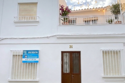 Townhouse for sale in Cortegana, Huelva, Spain 3 bedrooms, 98 sq.m. No. 185352 - photo 4