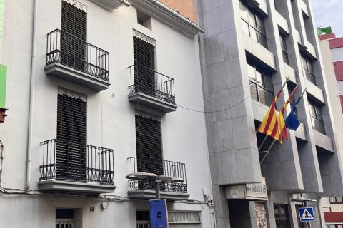 Townhouse zum Verkauf in Torreblanca, Castellon, Spanien 8 Schlafzimmer, 350 m2 Nr. 192200 - Foto 2