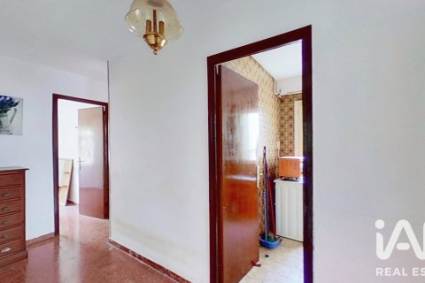 Huoneisto myytävänä Tortosa, Tarragona, Espanja, 4 makuuhuonetta, 101 m2 No. 192199 - kuva 16